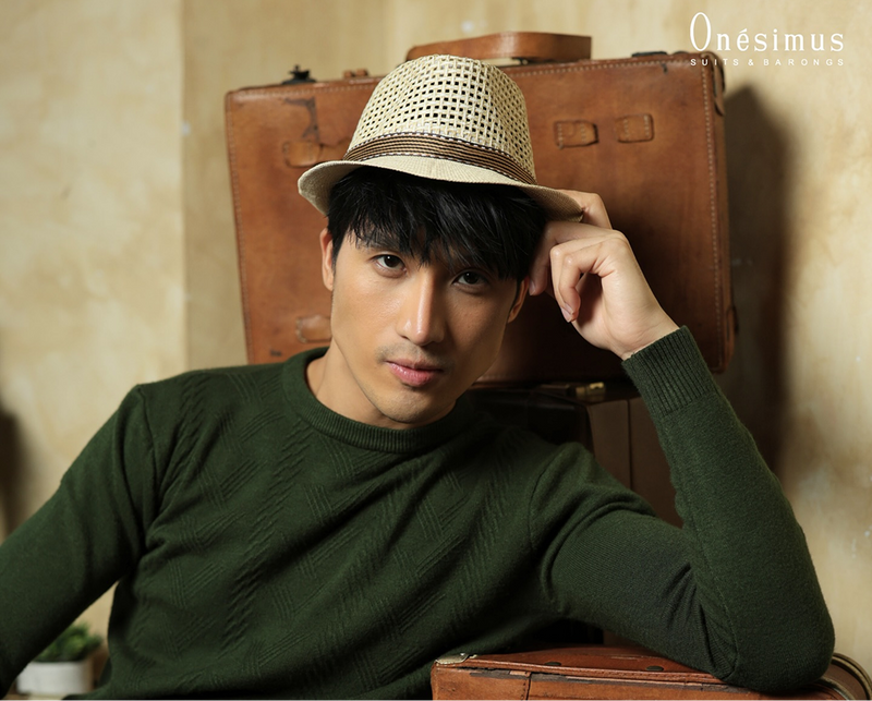 Soft Textures, Superb Colors, Signature Onesimus Style.